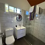 게스트하우스 Refugio Com Jacuzzi E Vista Mar Estreito Da Calheta