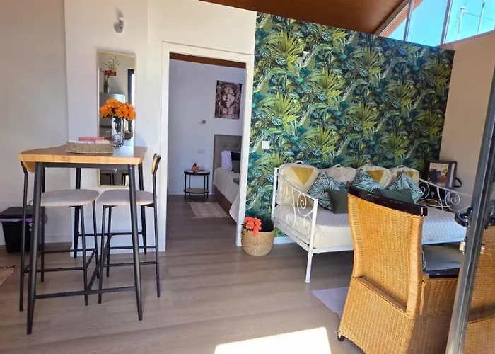 Refúgio Com Jacuzzi E Vista Mar 4*