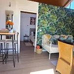 Refugio Com Jacuzzi E Vista Mar 4*