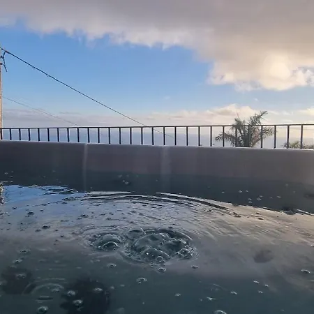 Gasthuis Refugio Com Jacuzzi E Vista Mar Estreito Da Calheta