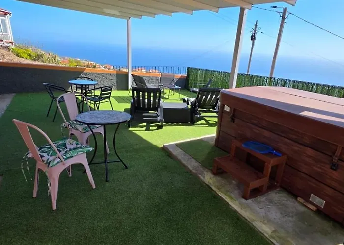 Maison d'hôtes Refugio Com Jacuzzi E Vista Mar 4*